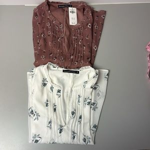 Abercrombie & Fitch 2 pack Sz S  tops one with tags
